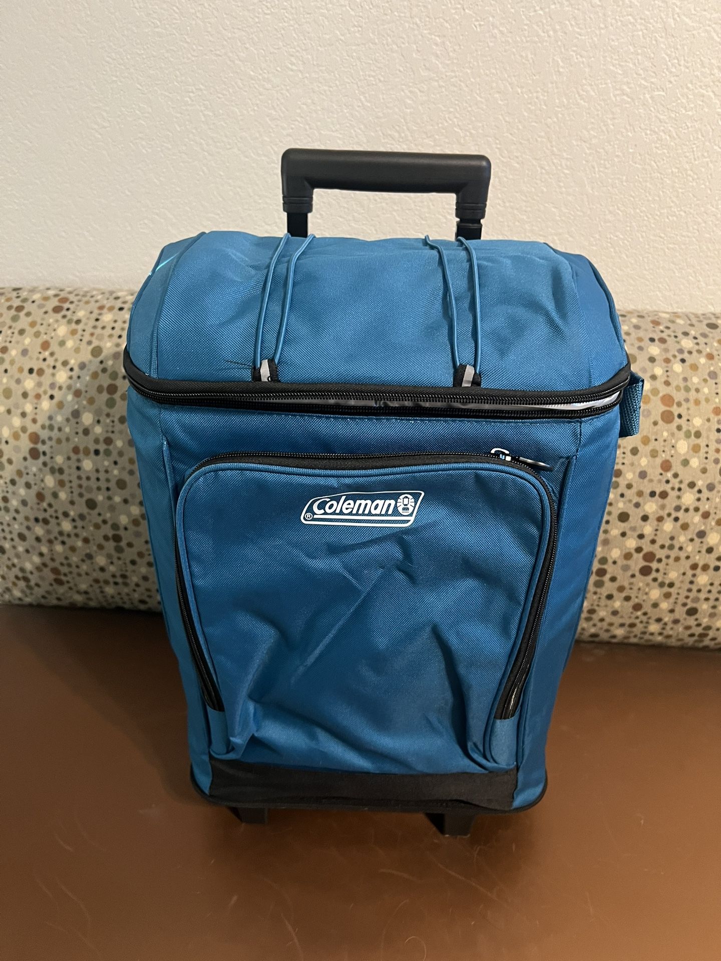 Brand New In Box Coleman Soft Wheeled Chiller Cooler Blue