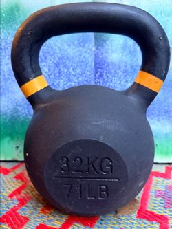 71 lb. / 32kg.  KETTLEBELL