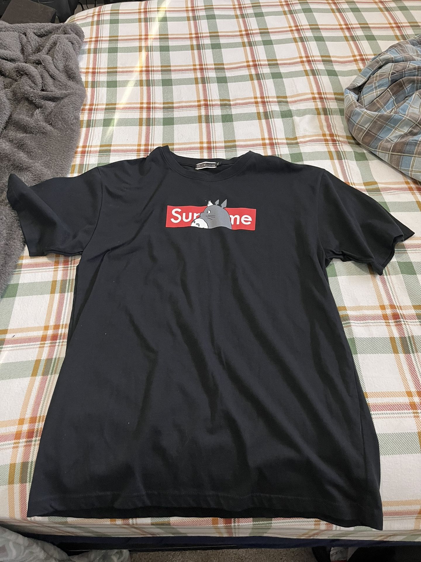 Supreme tee