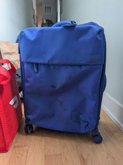 Lipault medium spinner roller carryon plume