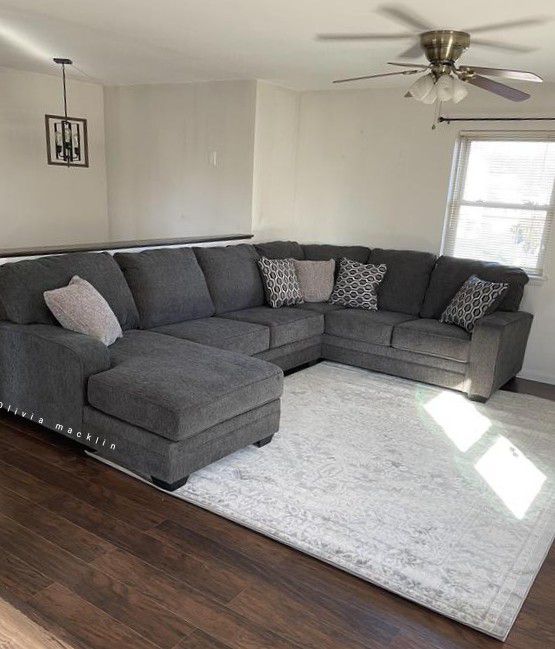 Tracling 3 Piece Couch& Sofa With Chaise Sectional & Brand New 