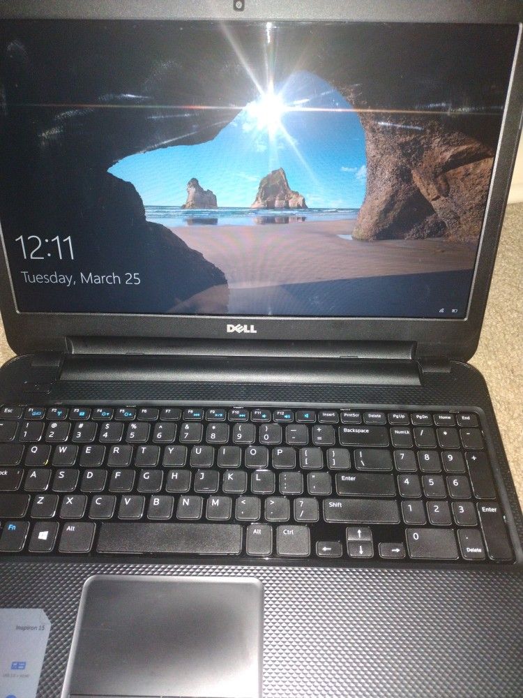 Dell Inspiron 15 3521 Laptop 238gb SSD 16gb Ram i5 3337u