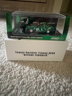 Inno64 Toyota Sprinter Trueno AE86 "KEIICHI TSUCHIYA" Chase car!