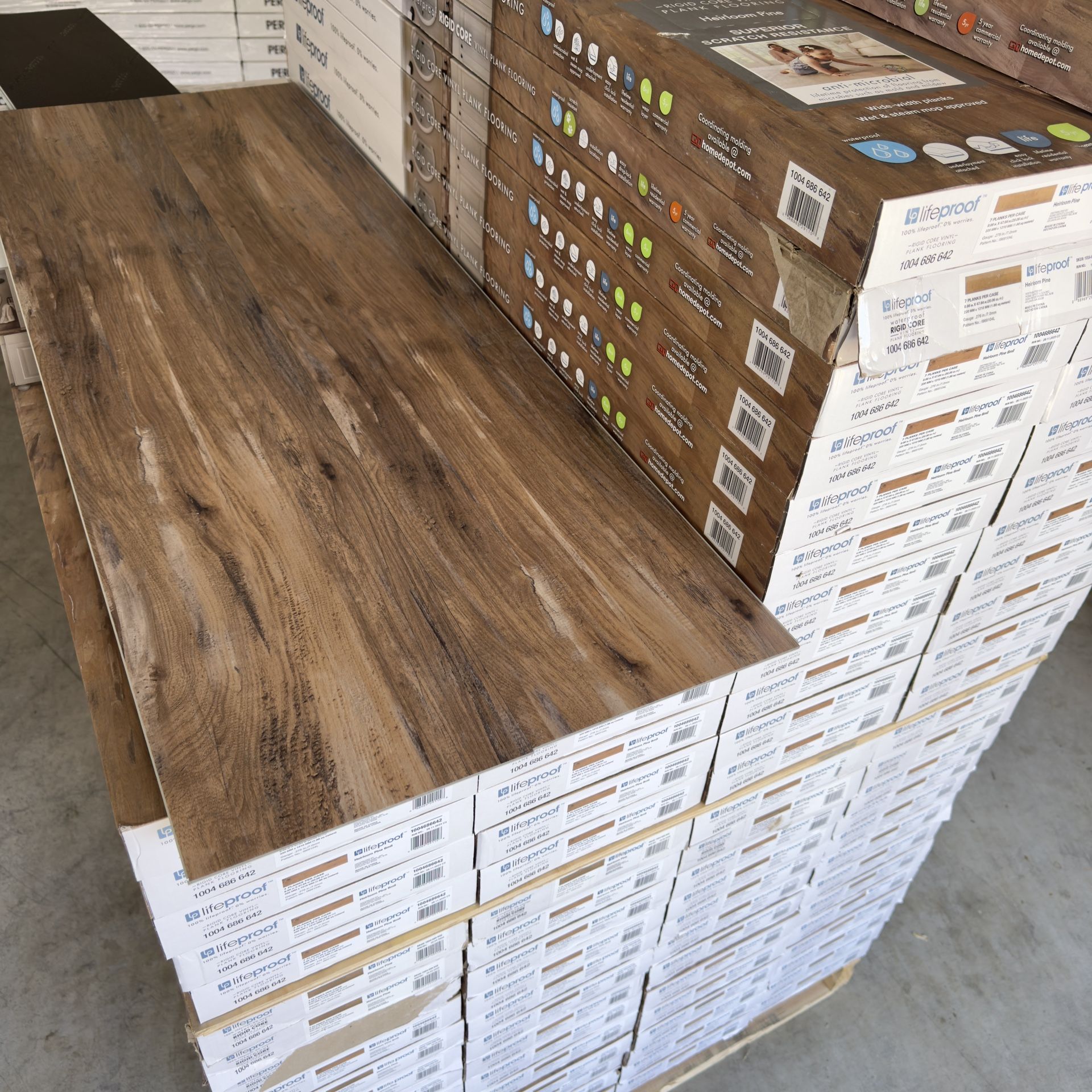 Lifeproof Heirloom Pine Stair Nose - ws5w080