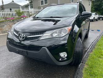Toyota RV4 2015