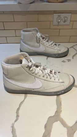 Nike Blazer Mid '77 EMB All-Star Salt Flats sneakers weathered, cracked leather upper gray midsole