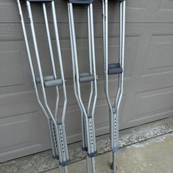 Crutches- New!
