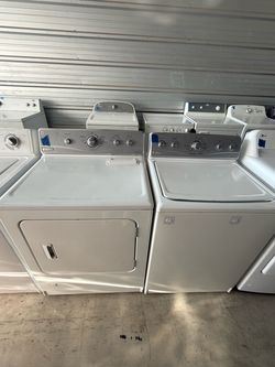 Maytag Washer & Gas Dryer set