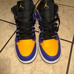 Lakers Jordan 1s