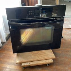 Frigidaire built-in self-cleaning electric wall oven