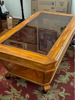 **FREE** COFFEE TABLE!!!