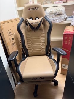 Autofull c3 gaming chair excellent condition