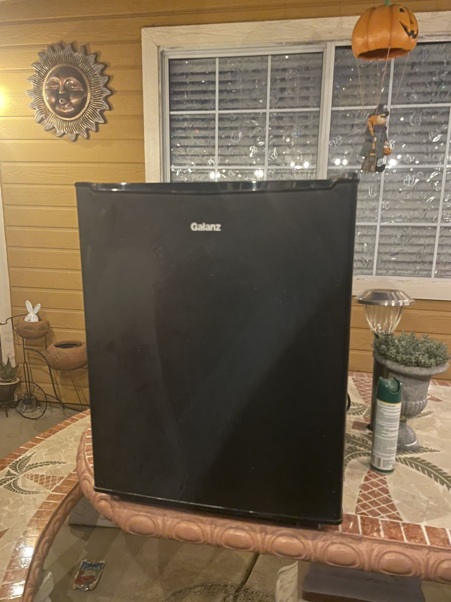 mini Fridge 