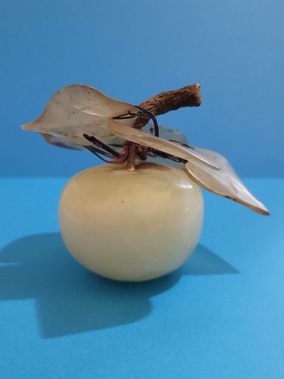 Vintage Carved Authentic Jade Fruit Green Apples With Five Leaves.