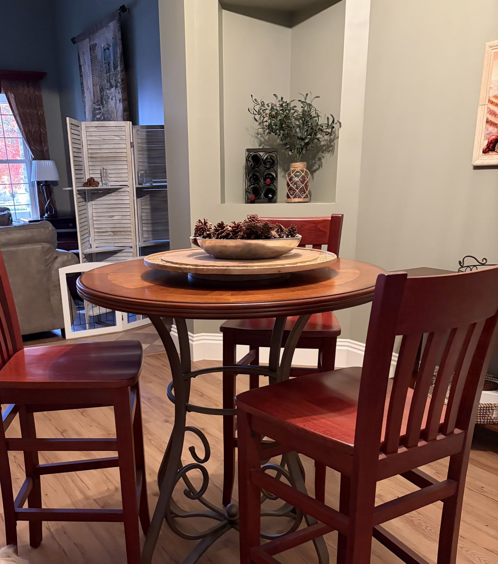 Tall Table And Chairs 