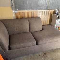 Sofa Gris . Exelente Condition 50$