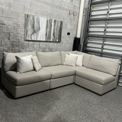 Beige Modular Sectional (Free Delivery)