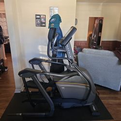 Matrix elliptical/ Treadmill