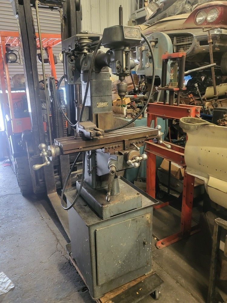 Clausing Vertical Mill Machine Model 8520 Atlas Milling Shop Tools Garage Tool