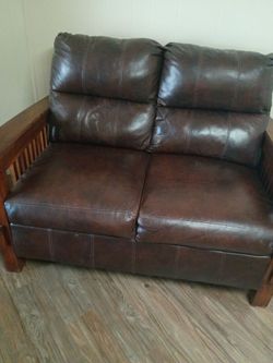 Couches matching end tables