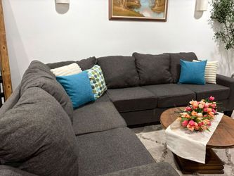 Sectional Couch 🛋