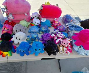 Lot of Reversible Plush & Stuffed Animal pillows
