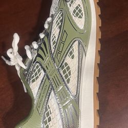 Bottegas Veneta Orbit Sneakers