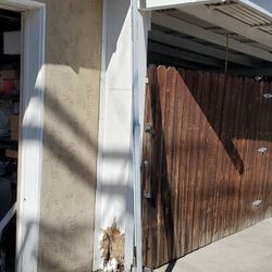 CHAMBERLAIN GARAGE DOOR OPENER