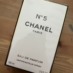 Chanel no 5 Perfume