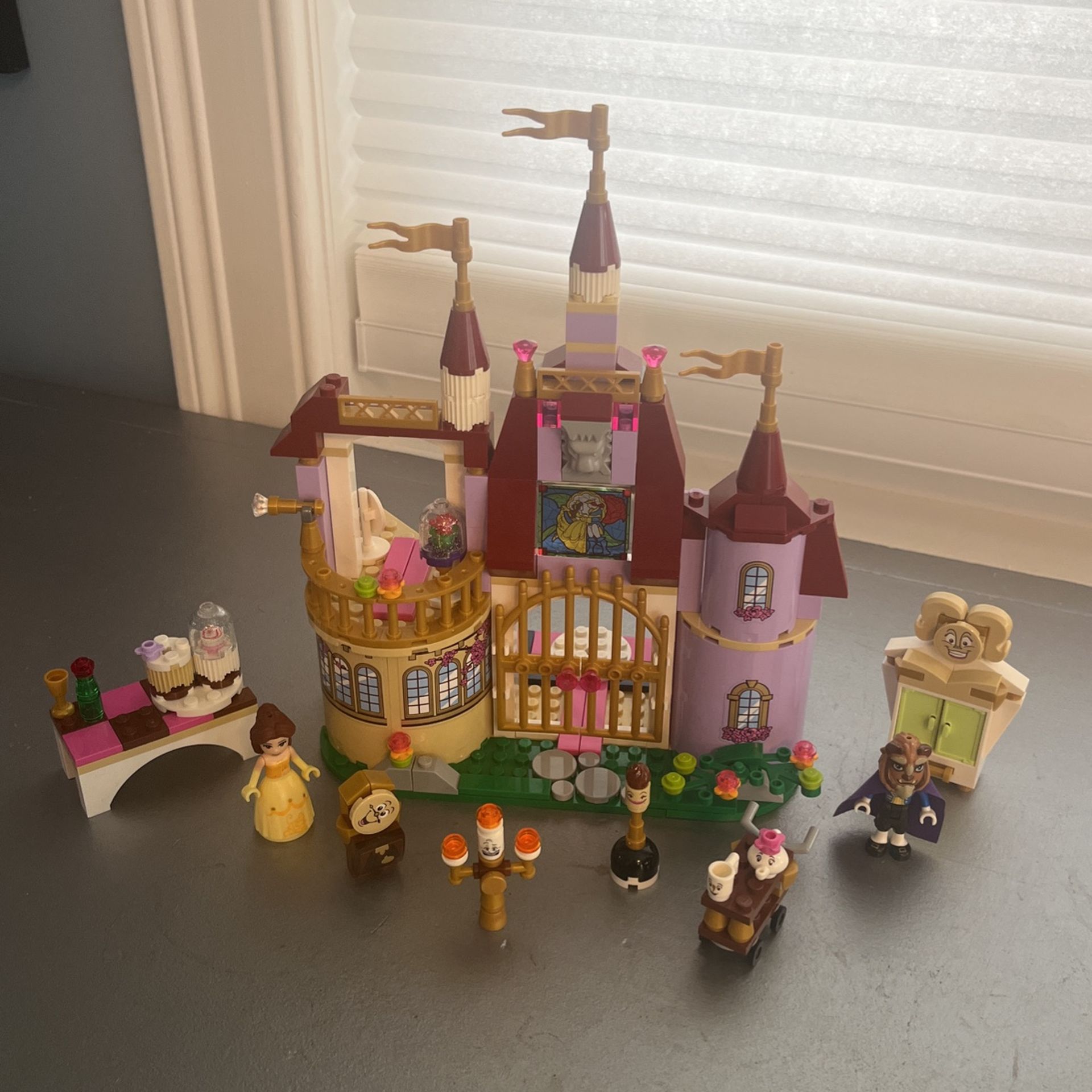 Belle's Enchanted Castle 41067