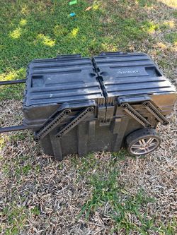 Husky 15 Gal. Cantilever Job Box