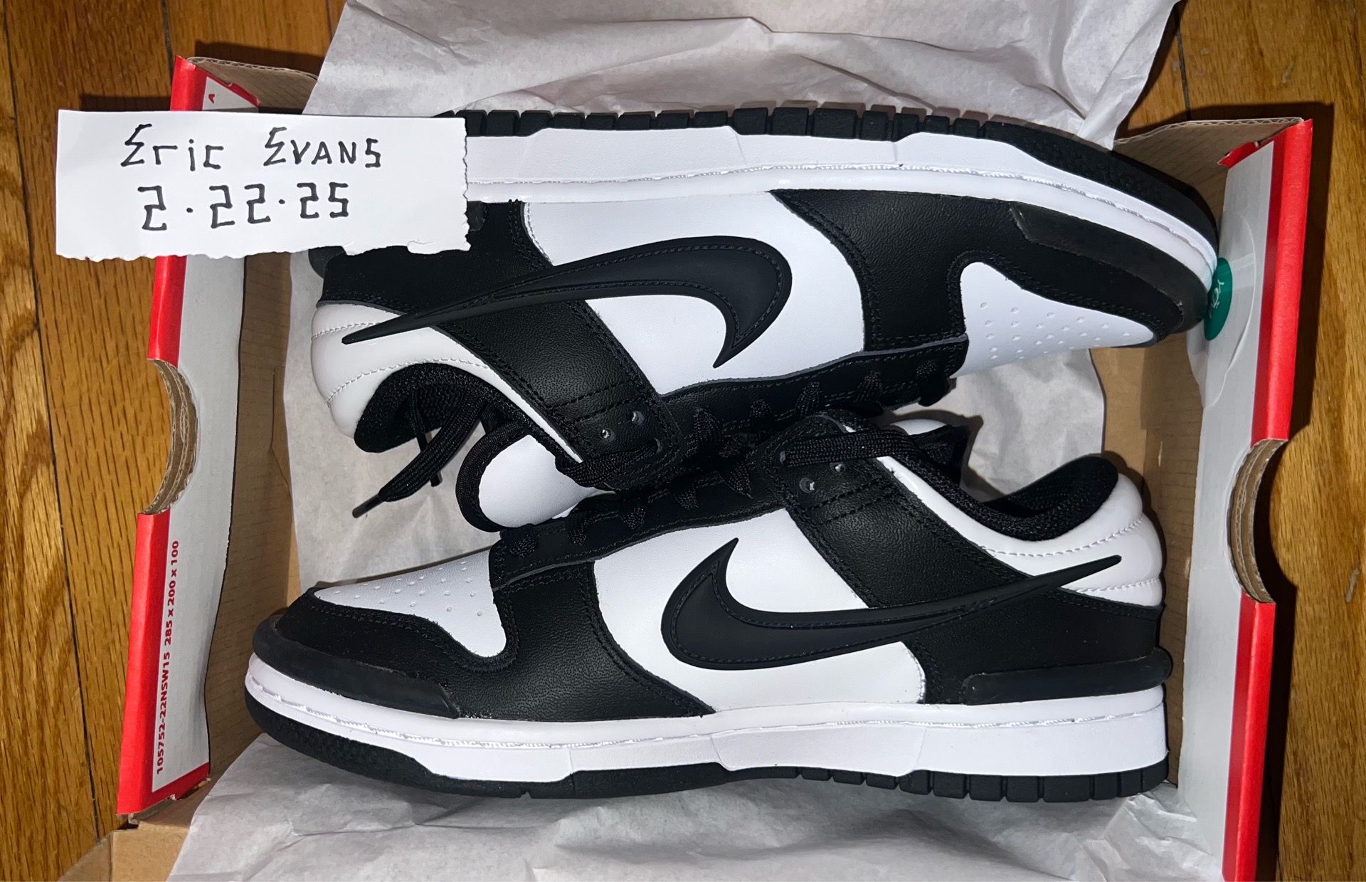 Nike Dunk Low “Twist” Sizes 6, 10 (Women’s)