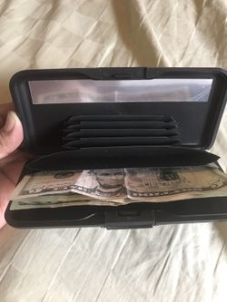 Hard wallet