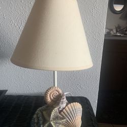 HAND PAINTED VINTAGE LAMP 