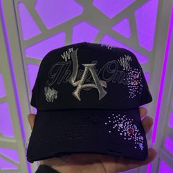 31 Hats Jewelry District New With Box 