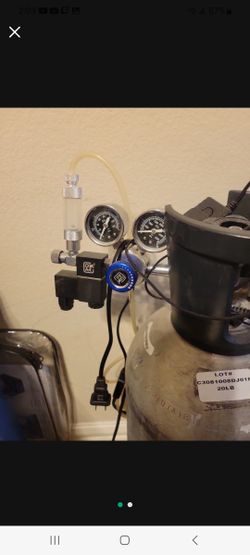 CO2 Art Regulator with 20 Lb Tank