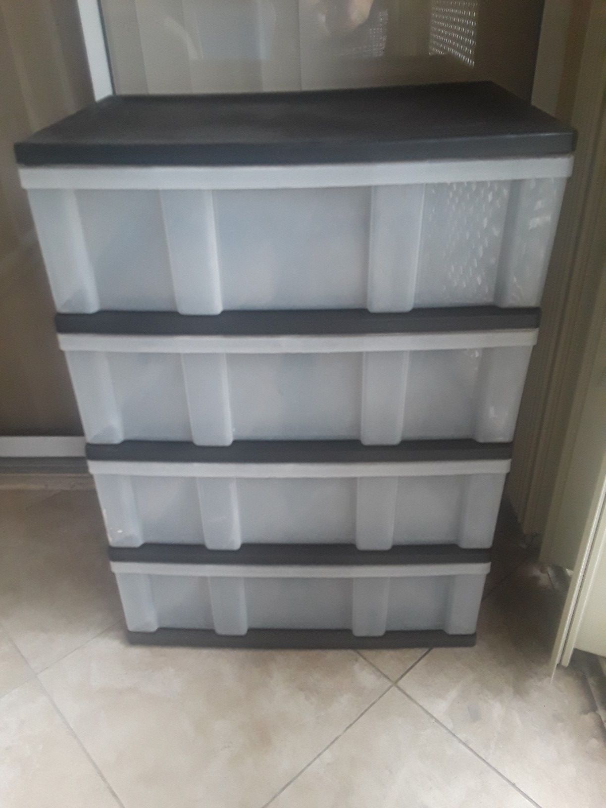 Plastic drawers