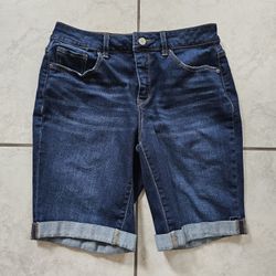 LIKE NEW Size 10 Time and Tru Women's Mid-Rise Bermuda 10" Inseam 5-Pocket Short
