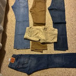 Levi Pants For Sale Size 30 To 32s Hit Me Up 7$ Each Need Gone 