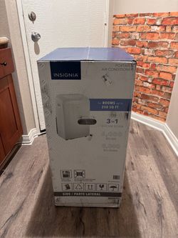 Insignia 8000 BTU Portable Air Conditioner