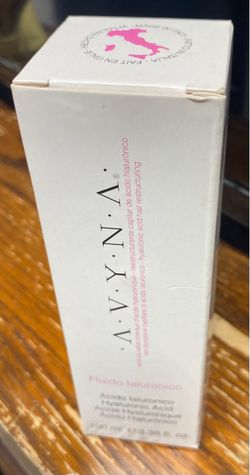 A·V·Y·N·A Hyaluronic Acid Hair Restructuring Fluid