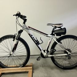 Trek 3 Series Mountain Bike 26”