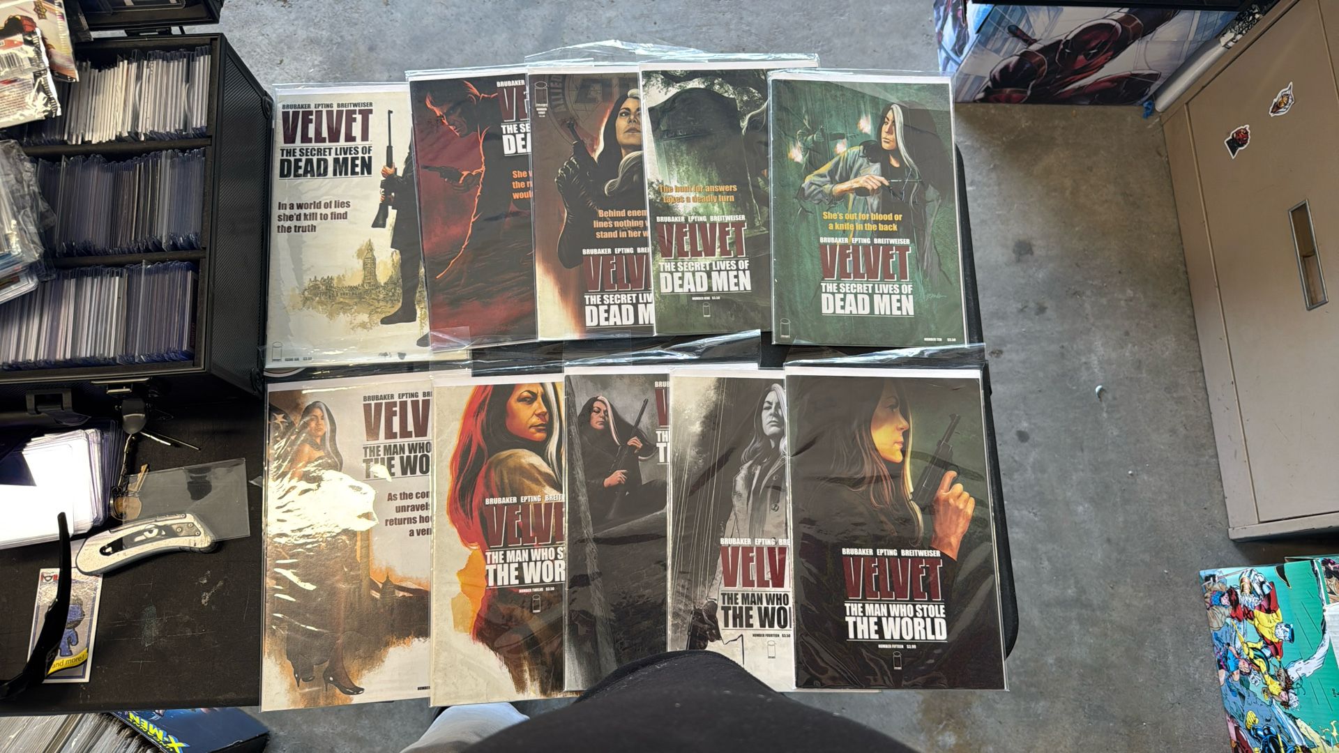 Velvet 10 Comic Lot