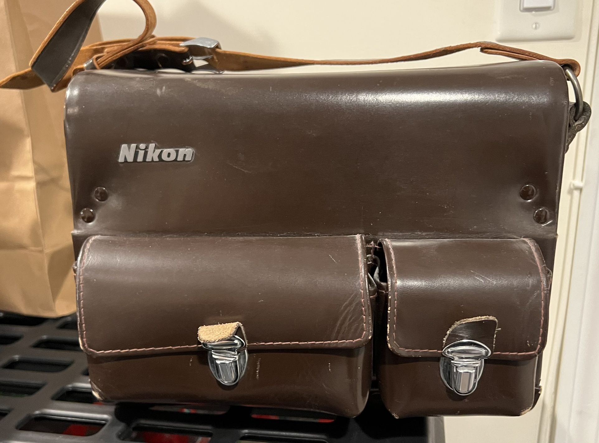 Nikon FB-5 Brown Leather Camera Bag