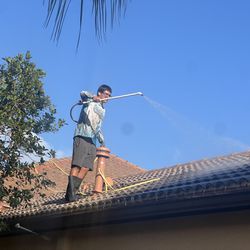 Clean Roofs
