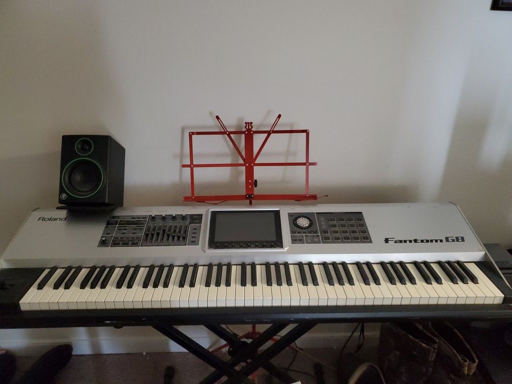 Fantom G8 Roland Keyboard Workstation Piano
