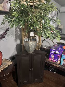 Esquinero Con Macetero!!