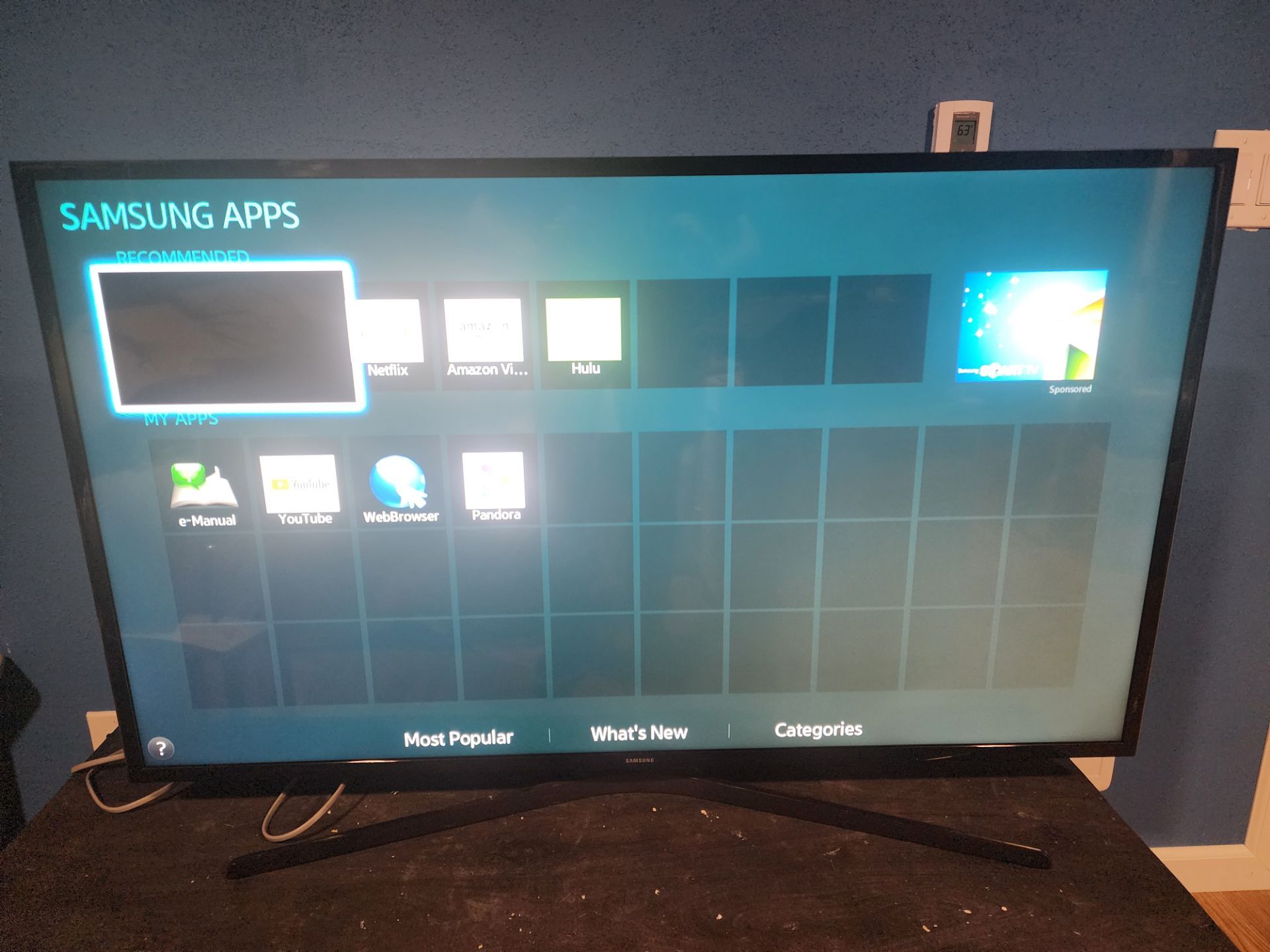 Samsung 48" J520D Smart TV