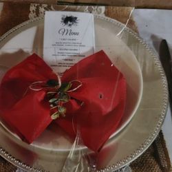 100 Red And Black Cloth Napkins .