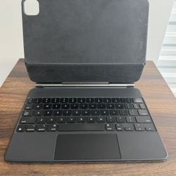Apple Magic KeyBoard 11”